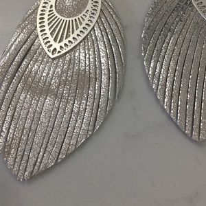Free People Jewelry - Fabulous Leather Feathery Fringe Boho Earrings Free People Jewelry - Fabulous Leather Feathery Fringe Boho Earrings